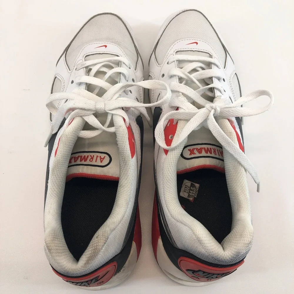 Nike Air Max IVO Mens Size 11.5 White Black Red Athletic Running Shoe CD1540-100
